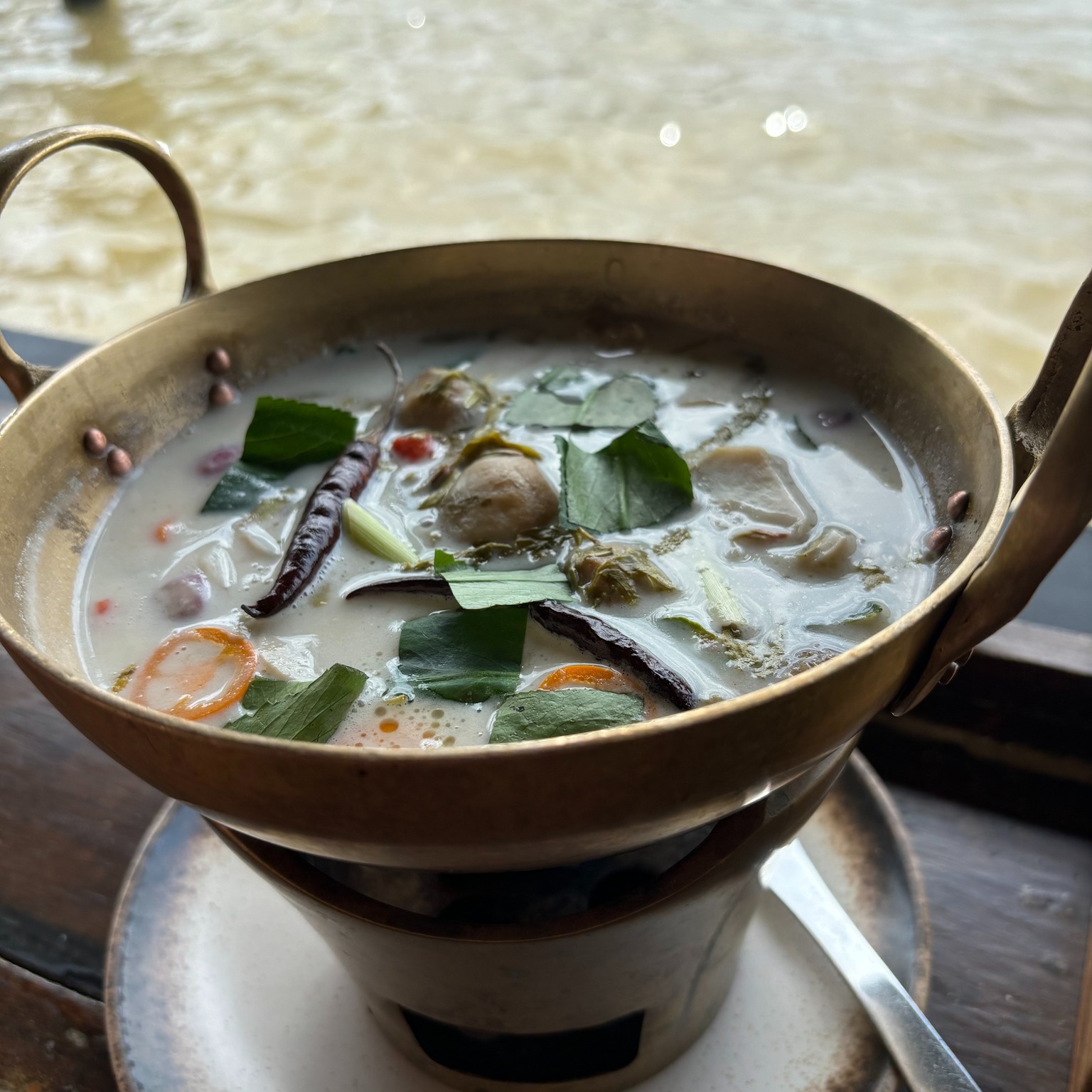 Lieve Boterhuisvrienden
De weekschotels van deze week zijn:

1 juni t/m 7 juni
Groene Thaise viscurry met rijst en groenten
Schnitzel met kerrie-mayonaise, friet en salade

Op maandag 10,75, de rest van de week 11,75
op=op